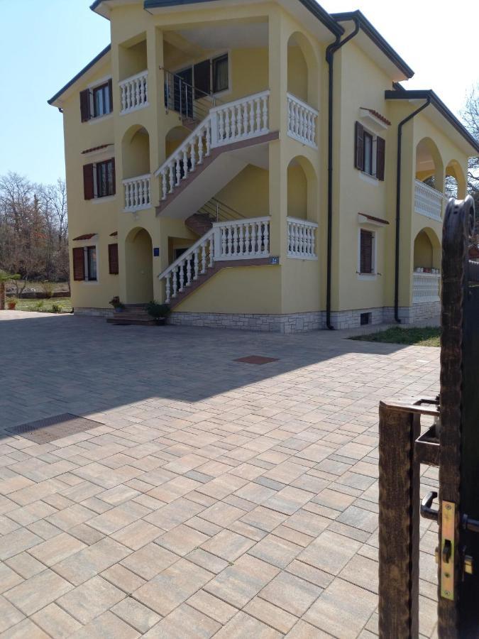 Apartment Smajlovic Kukci Exterior foto